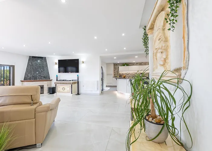 797 -estilosa En 10 Villa